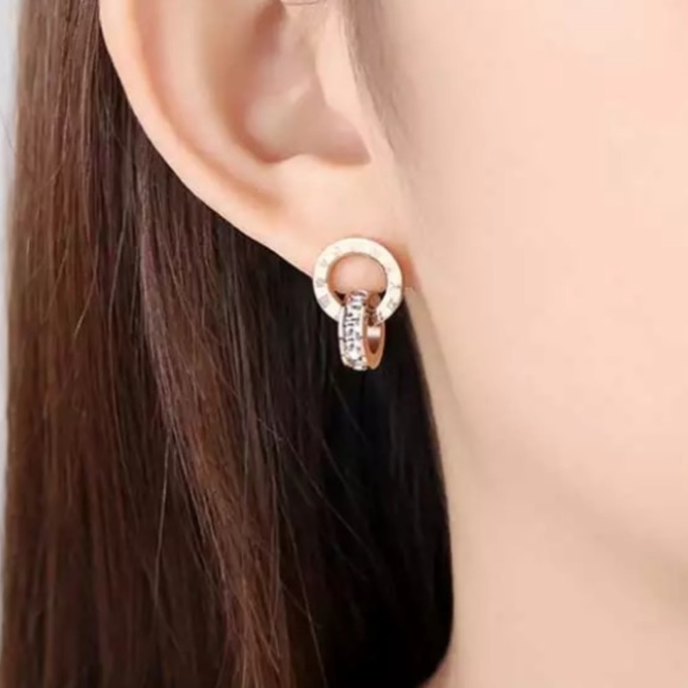 New 18k gold plated luxury earrings - Picture 3 of 4